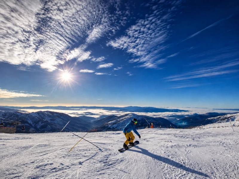 Skiing & Winter Adventures